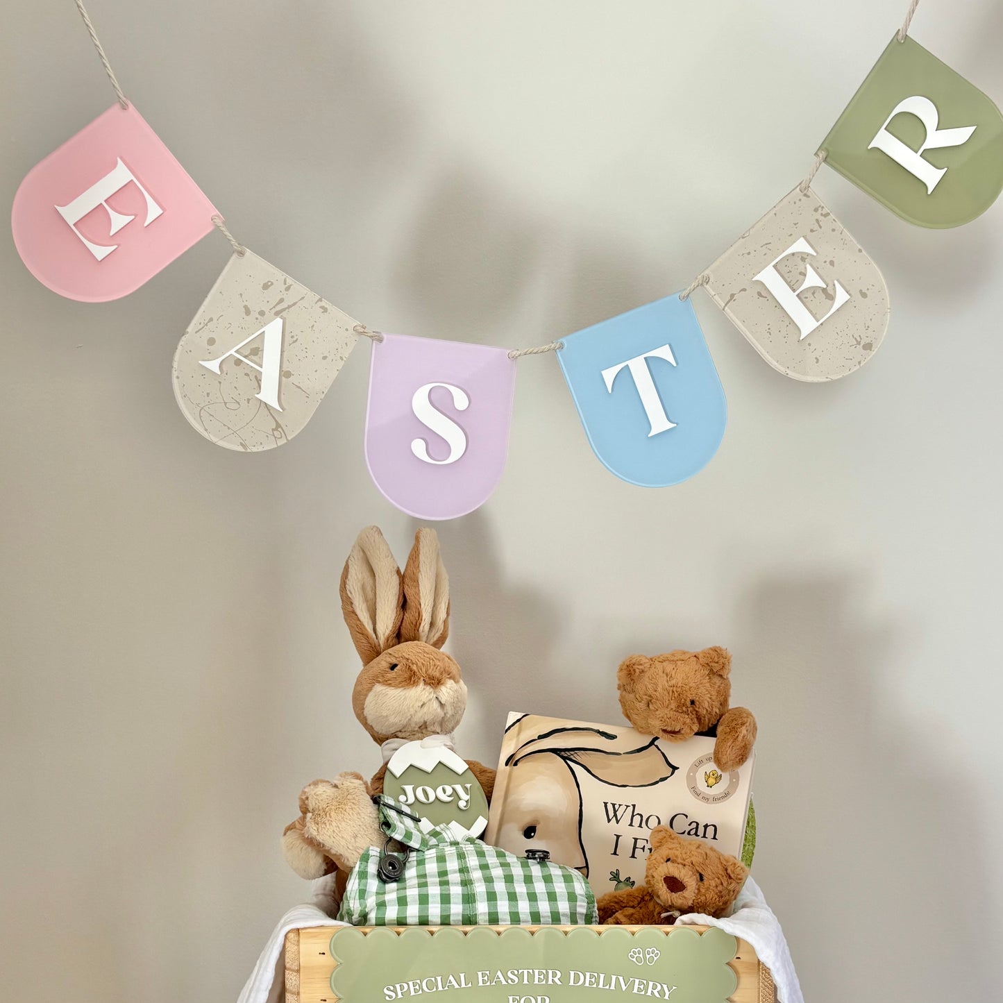 'EASTER' Garland